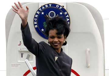 Προσπάθεια προώθησης της ειρηνευτικής διαδικασίας στη Μ.Ανατολή από την Κοντολίζα Ράις