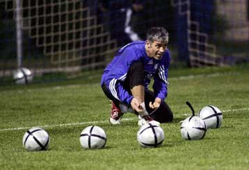 Έχουμε μικρό προβάδισμα, δηλώνει ο Νικοπολίδης εν όψει Δανίας