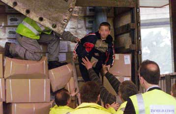 Τα καλά αγγλικά προϋπόθεση για τους ξένους που επιθυμούν να εργαστούν στη Βρετανία