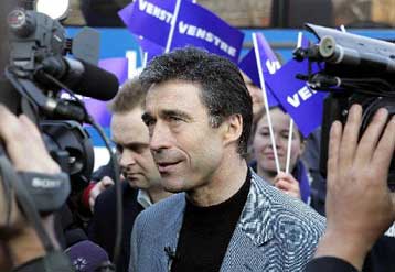 Πρόωρες εκλογές στη Δανία με αναμενόμενη επανεκλογή της κυβέρνησης Ρασμούσεν