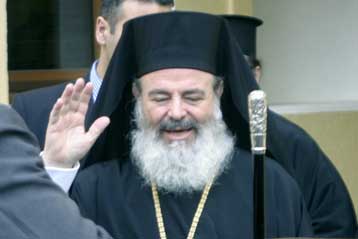 O κ. Χριστόδουλος δεν έστειλε τον Βαβύλη στα Ιεροσόλυμα, υποστηρίζει η Αρχιεπισκοπή