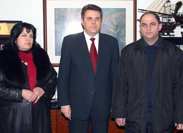 Την ελληνική ιθαγένεια απέκτησαν τα παιδιά του δασκάλου του Μπεσλάν Γιάννη Κανίδη