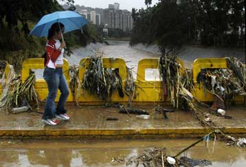 Τουλάχιστον πέντε νεκροί από τις καταρρακτώδεις βροχές στη Βενεζουέλα