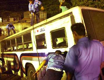 Τραγωδία στην Ανγκόλα με δεκάδες νεκρούς και πολλούς τραυματίες