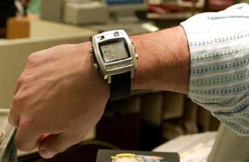 Ατομικό ρολόι θα μπορούσε να χρησιμοποιηθεί σε κινητά τηλέφωνα