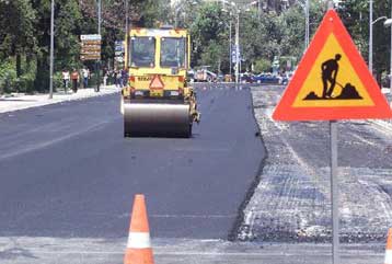 Με αργό ρυθμό οι αναθέσεις δημόσιων έργων σε ιδιώτες