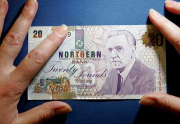 Ευθύνες και στο Σιν Φέιν για τη μεγάλη ληστεία του Μπέλφαστ καταλογίζουν οι Βρετανοί