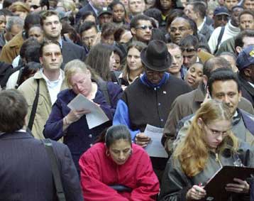 Στο επίπεδο-ρεκόρ των 617,7 δισ. δολαρίων ανήλθε το εμπορικό έλλειμμα των ΗΠΑ το 2004