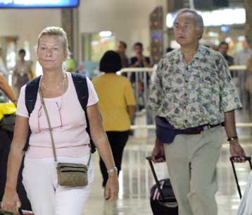 Απαλλάσσονται του ΦΠΑ τα πρακτορεία ταξιδίων – Στα 9.900 ευρώ η υπεραξία εταιρειών