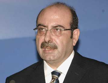 «Δύο χρόνια ύφεσης και λιτότητας» προσφέρει η κυβέρνηση, λέει το ΠΑΣΟΚ