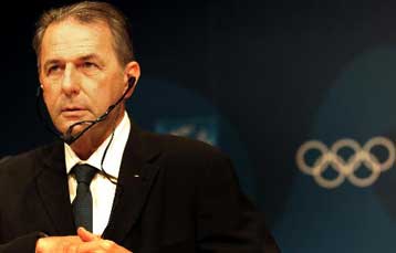 Αναβολή των εκλογών στην Ελληνική Ολυμπιακή Επιτροπή ζητά ο Ζακ Ρογκ