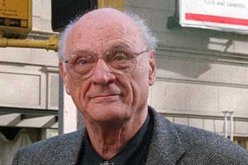 Πέθανε ο Αμερικανός συγγραφέας Αρθουρ Μίλερ