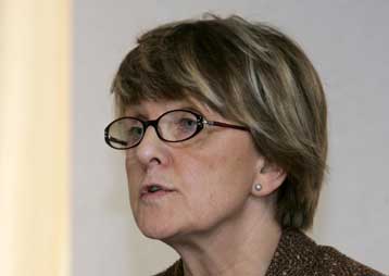 Το ΠΑΣΟΚ ευθύνεται για το ενδεχόμενο απώλειας κοινοτικών πόρων, λέει η κυβέρνηση