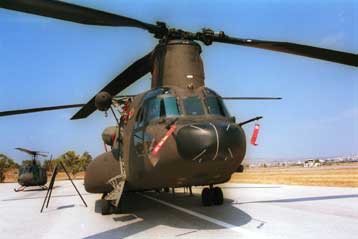 Για διασταύρωση του μοιραίου Σινούκ με αεροπλάνο κάνει λόγο έγγραφο του ΓΕΣ