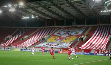 Πρώτοι χαμένοι βαθμοί του Ολυμπιακού στο Καραϊσκάκη-Με Τότη, ο ΠΑΟ 5-1 την Καλαμαριά