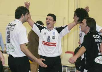 Μεγάλη εκτός έδρας νίκη του ΠΑΟΚ επί του Παναθηναϊκού με 3-2 σετ