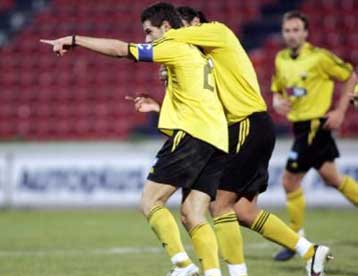 Υποχώρησε στην τρίτη θέση η ΑΕΚ, 1-1 σε Ν. Σμύρνη και Νεάπολη-Ο Ηρακλής 1-0 τον ΠΑΟΚ