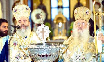 Αποκλειστική υπόθεση της Εκκλησίας η κάθαρση, δηλώνει ο μητροπολίτης Πειραιώς