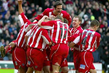 Εισιτήριο για τους «16» μέσω της άσπρης βούλας η Σέφιλντ, 3-1 την Γουέστ Χαμ