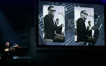 «Παρών» Ρέι Τσαρλς στα φετινά Γκράμι με οκτώ συνολικά βραβεία