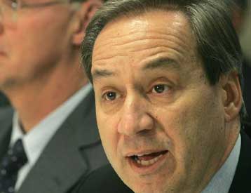 Στο 3,6% και 4% οι αυξήσεις σε μισθούς και συντάξεις το 2005