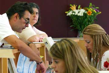 Στις 16 Μαρτίου ξεκινούν οι προθεσμίες υποβολής των δηλώσεων φορολογίας εισοδήματος