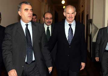 Για «εξαπάτηση» των πολιτών από την κυβέρνηση στην οικονομία κάνει λόγο ο Γ.Παπανδρέου