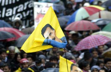 Συγκρούσεις αστυνομίας με Κούρδους διαδηλωτές στην ανατολική Τουρκία