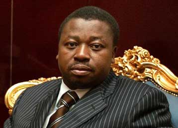 Προεδρικές εκλογές εντός 60 ημερών στο Τόγκο υπό το βάρος διεθνών πιέσεων