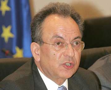 Ενισχύσεις 80 εκατ. ευρώ στο εμπόριο μέσω του υπουργείου Ανάπτυξης