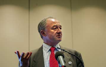 Τη συγγνώμη του δημάρχου του Λονδίνου για ρατσιστικό σχόλιο ζητά ο Μπλερ