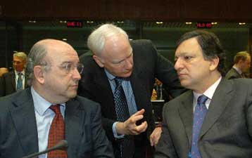 Στη «χαλάρωση» των κανόνων του Συμφώνου Σταθερότητας προχωρά η ΕΕ