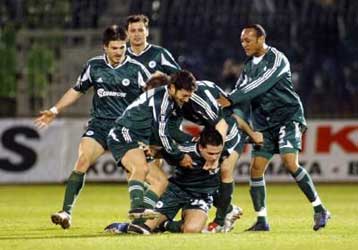 Με βολίδα του Βύντρα, ο Παναθηναϊκός 1-0 την Σεβίλη στο δρόμο για τους «16» του UEFA