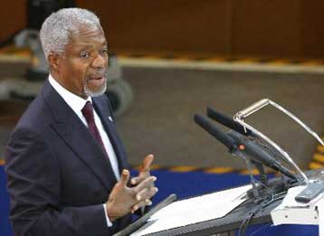 Πολύ νωρίς για τον καθορισμό του καθεστώτος του Κοσόβου, επαναλαμβάνει ο Κόφι Ανάν