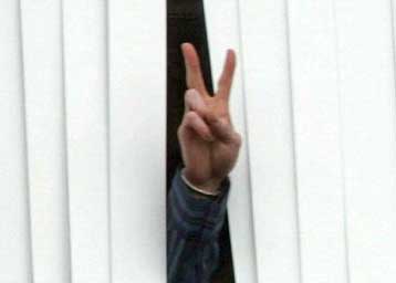 Εξήλθε του νοσοκομείου ο Μάικλ Τζάκσον έπειτα από νοσηλεία για γρίπη