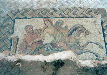 Την προστασία των ψηφιδωτών στην έπαυλη του Ηρώδου του Αττικού αποφάσισε το ΚΑΣ