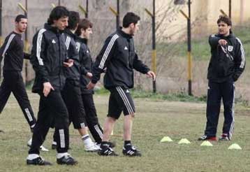 Να κάνει… φλόγα, τον μικρό καπνό που υπάρχει στην Τούμπα, θέλει ο Καραγεωργίου