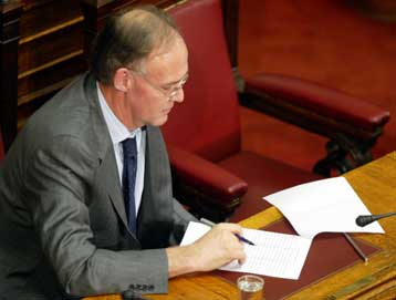 Απορρίπτουν οι εργαζόμενοι στις ΔΕΚΟ το πλαφόν του 3,6% στις αυξήσεις