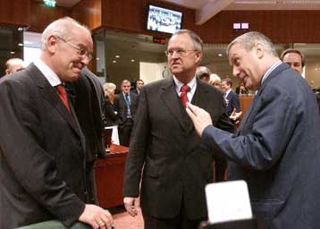 Αντιδρούν οι «μικροί» της ΕΕ στην αναθεώρηση του Συμφώνου Σταθερότητας