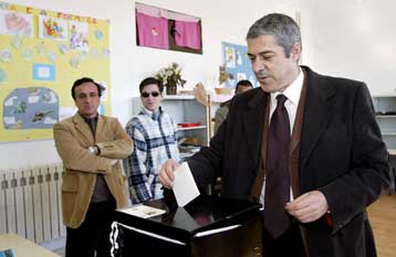 Απόλυτη πλειοψηφία δίνουν στους Σοσιαλιστές της Πορτογαλίας τα exit polls