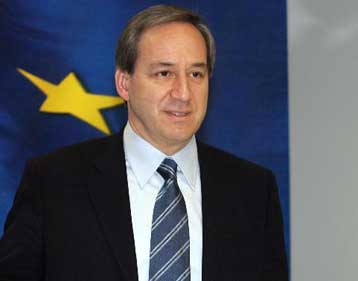 Εξοικονόμηση 5 δισ. ευρώ στη διετία 2005-2006 για τη μείωση του ελλείμματος