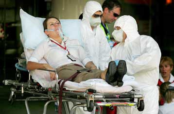 Συναγερμός στο αεροδρόμιο της Μελβούρνης από την ξαφνική αδιαθεσία δεκάδων ταξιδιωτών