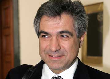 Διώξεις στις Ένοπλες Δυνάμεις καταγγέλλουν βουλευτές του ΠΑΣΟΚ