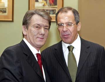 Παραμένουν τα προβλήματα στις σχέσεις Ρωσίας-Ουκρανίας, εκτιμά ο Γιουστσένκο