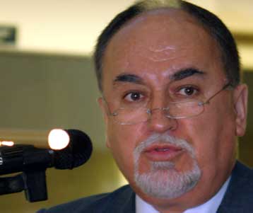 Προειδοποίηση Ρεγκούζα για αντικαταστάσεις αναποτελεσματικών εφοριακών