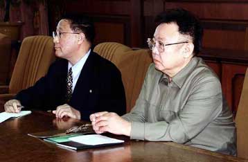 «Παράθυρο» επιστροφής στο διάλογο για τα πυρηνικά αφήνει ο Βορειοκορεάτης πρόεδρος