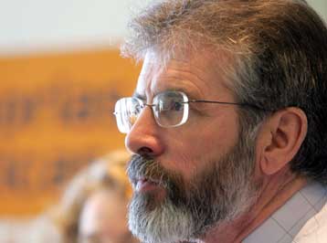 Αντιμέτωπο με οικονομικές κυρώσεις το Σιν Φέιν του Τζέρι Ανταμς