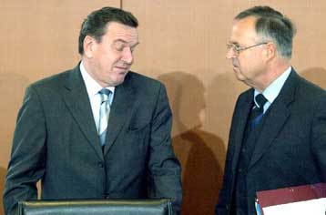 Ανάπτυξη 1,6% και έλλειμμα 3,7% του ΑΕΠ στη Γερμανία το 2004