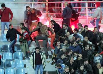 Σε απολογία Ολυμπιακός και ΑΕΚ για επεισόδια στα ματς με Εργοτέλη, Ηρακλή