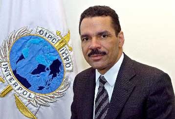 Φόβους για χτύπημα της Αλ Κάιντα με βιολογικά όπλα εκφράζει ο επικεφαλής της Interpol